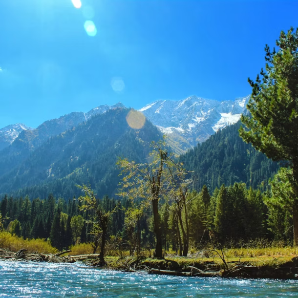 Why Kumrat Valley Weather in May is Perfect for Your Trip in 2026
