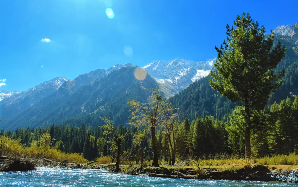 Why Kumrat Valley Weather in May is Perfect for Your Trip in 2026