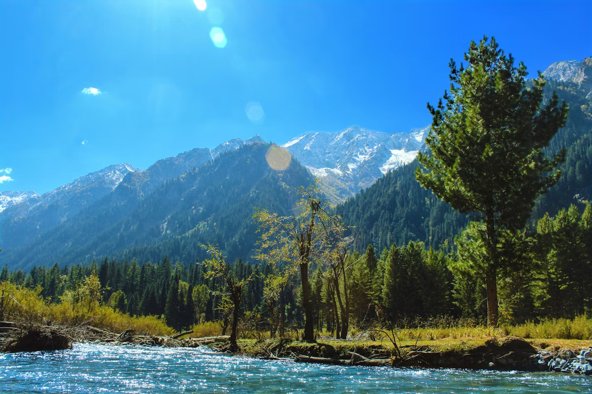 Discover why the Panjkora River is the ultimate summer retreat. Experience riverside glamping in Pakistan with trout fishing and luxury at Heaven on Earth.