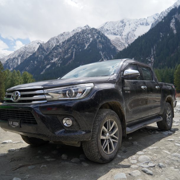 Master your Islamabad to Kumrat Valley road trip in 2026. Get expert tips on April road conditions, 4x4 rental Kumrat, and safe driving to Dir.